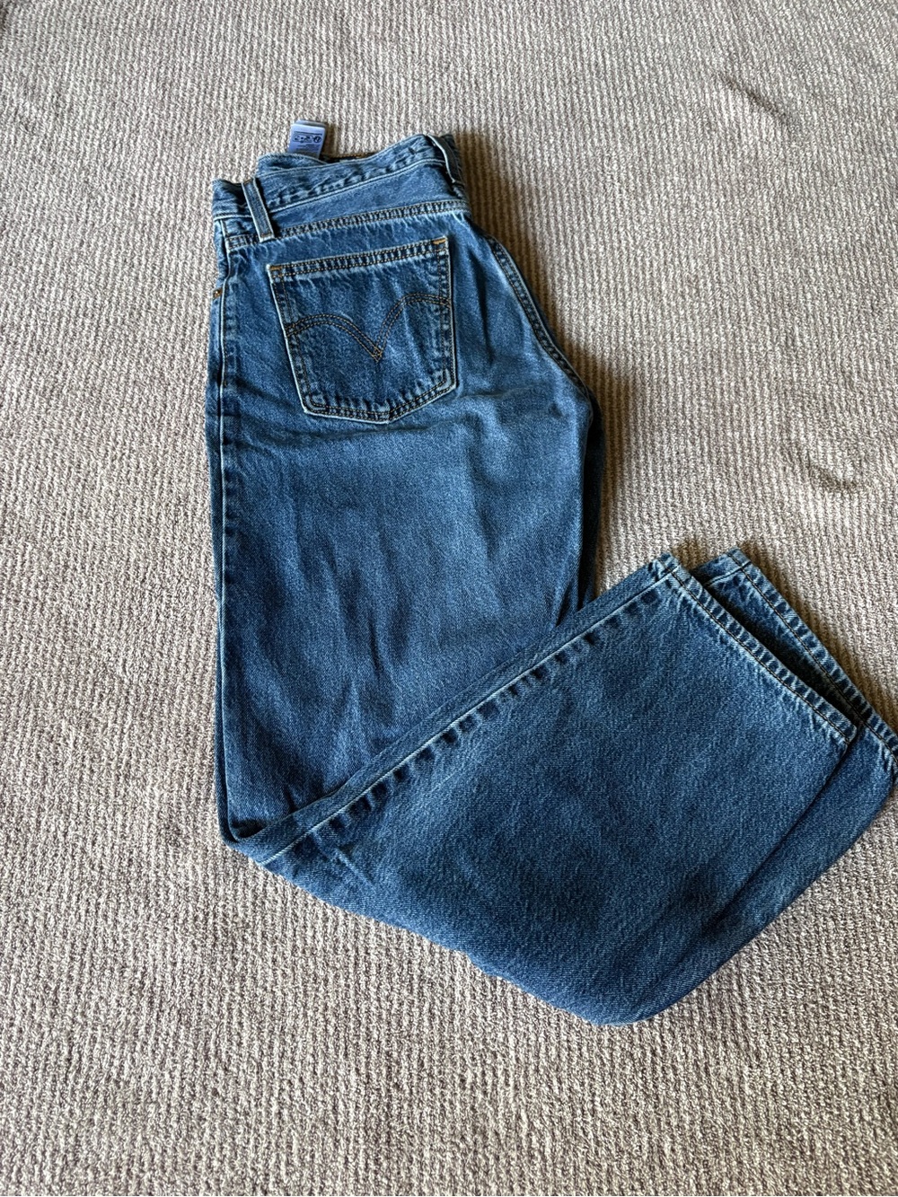 Levi’s Premium Dad JeanWomen's Straight Leg Jeans in Medium Blue - Classic Denim
